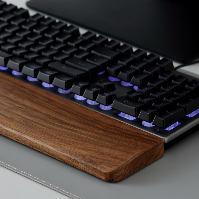Tastiera in legno massello Pog - Gaming Keyboard Ergo recensione e prezzo