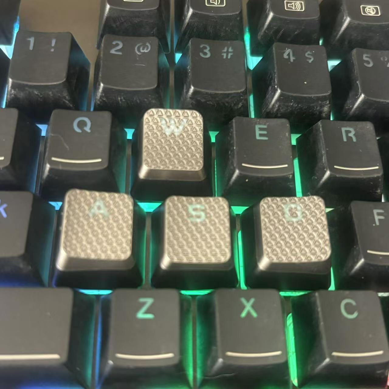 10 copritasti retroilluminati  - Gaming Keyboard Corsair recensione e prezzo